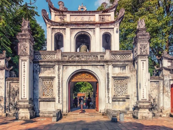Small Group Half-day Tour at Hanoi City with Temple and Mausoleum